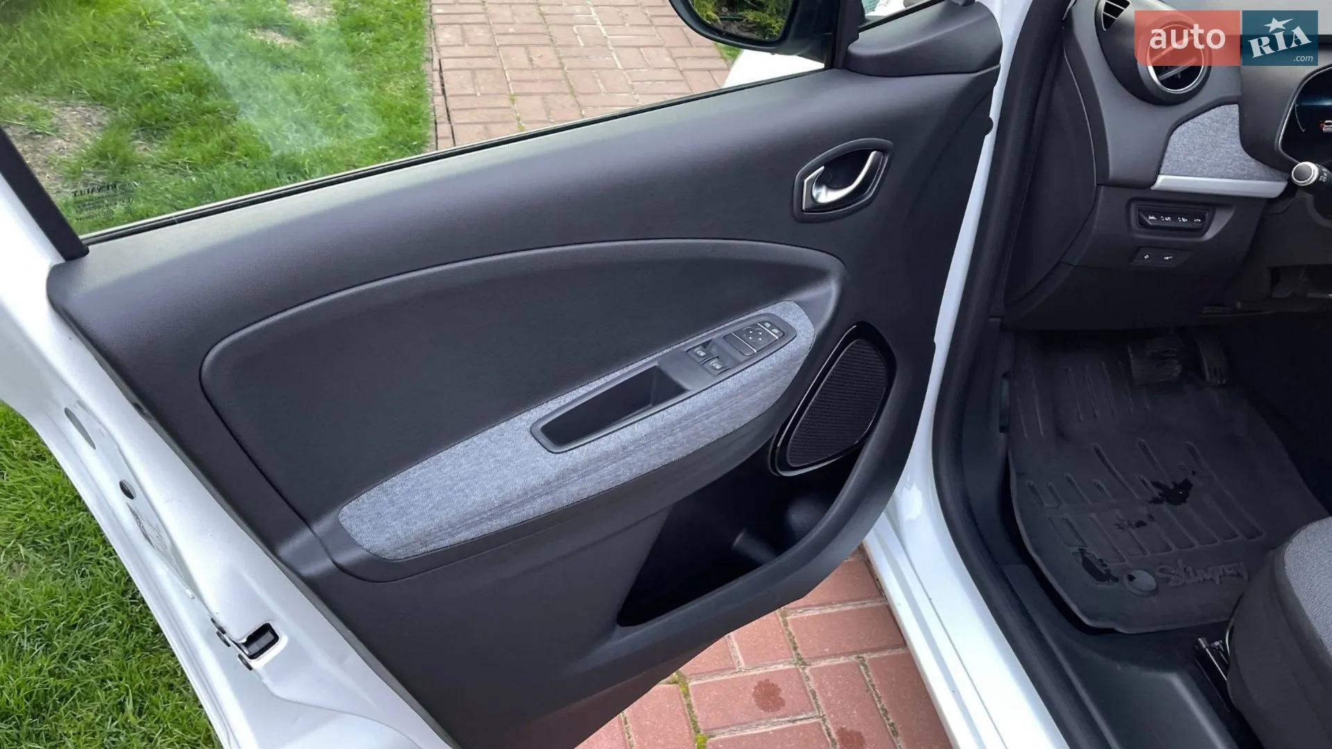 2020 Renault ZOE - мініатюра 20