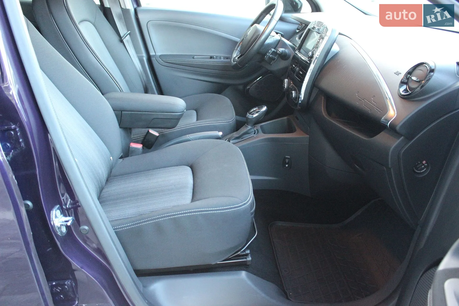 2018 Renault ZOE - мініатюра 24