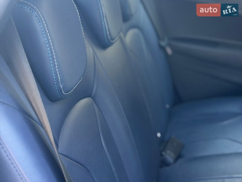 Хэтчбек Renault Zoe 2021 в Золочеве