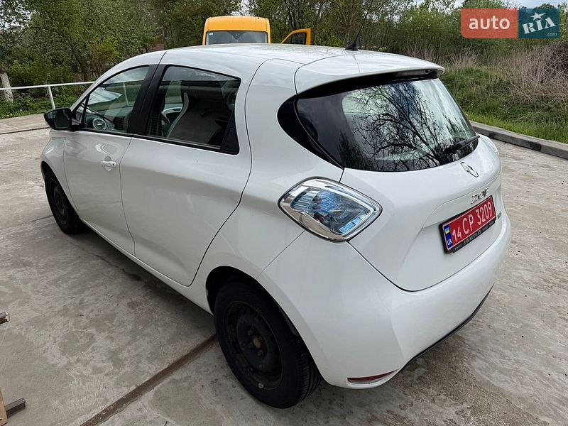 Хэтчбек Renault Zoe 2017 в Калуше