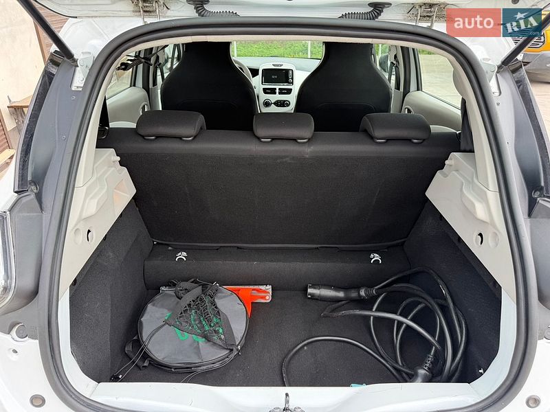 Хэтчбек Renault Zoe 2017 в Калуше