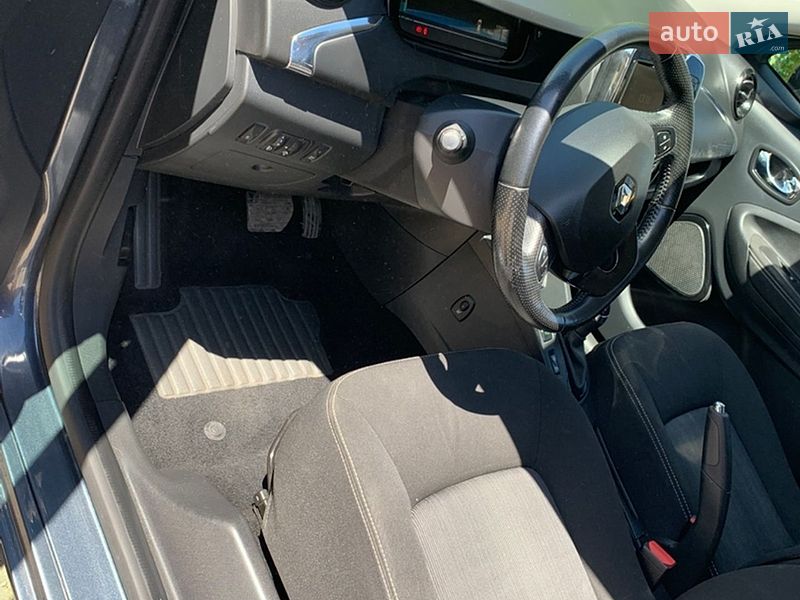Хэтчбек Renault Zoe 2017 в Кропивницком