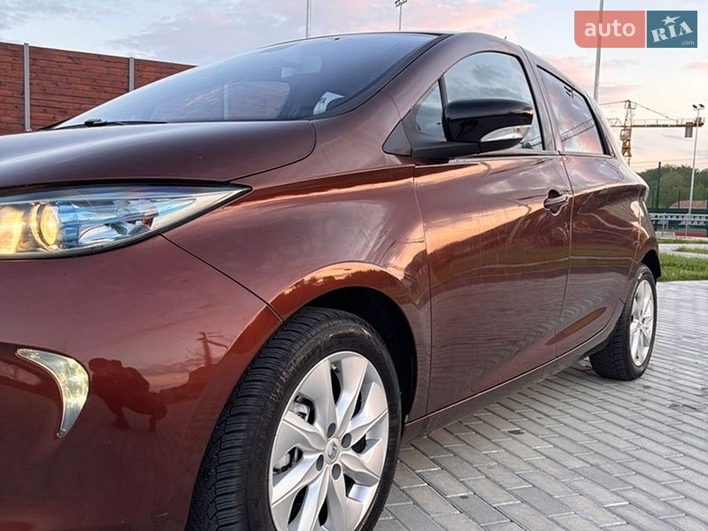Хэтчбек Renault Zoe 2015 в Львове