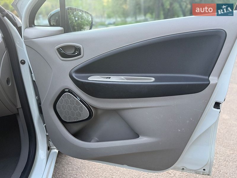 Хэтчбек Renault Zoe 2013 в Киеве