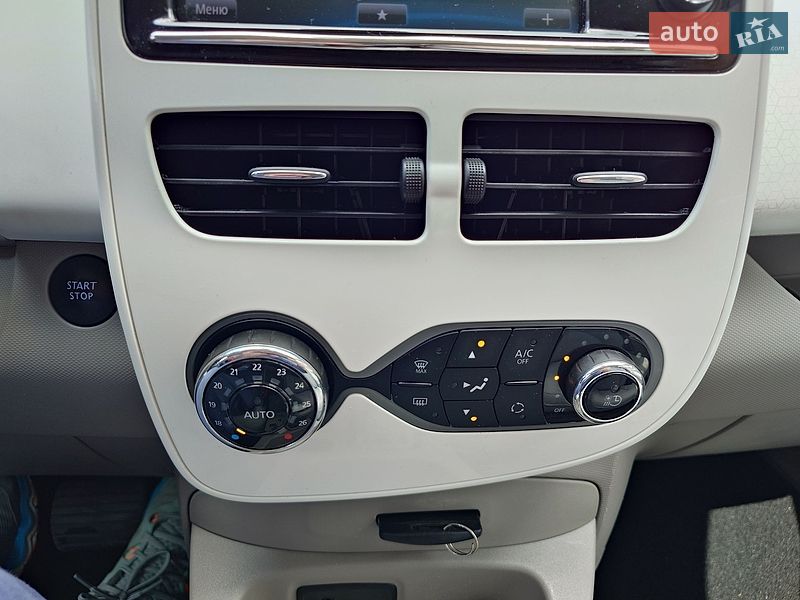 Хэтчбек Renault Zoe 2018 в Самборе
