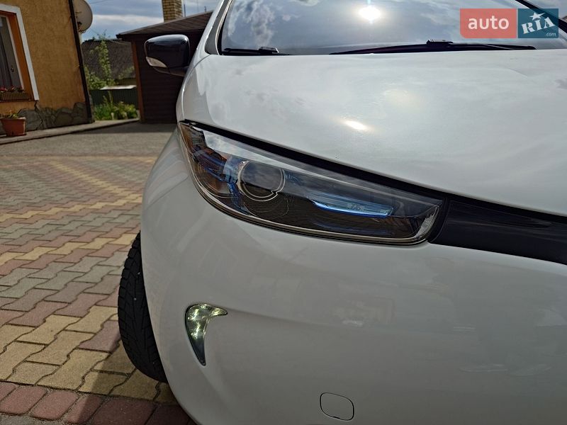 Хэтчбек Renault Zoe 2015 в Самборе