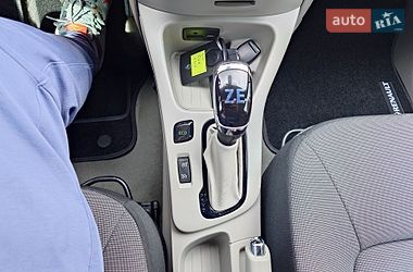 Хэтчбек Renault Zoe 2015 в Самборе