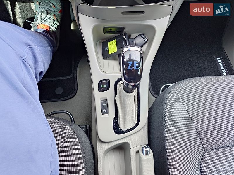 Хэтчбек Renault Zoe 2015 в Самборе