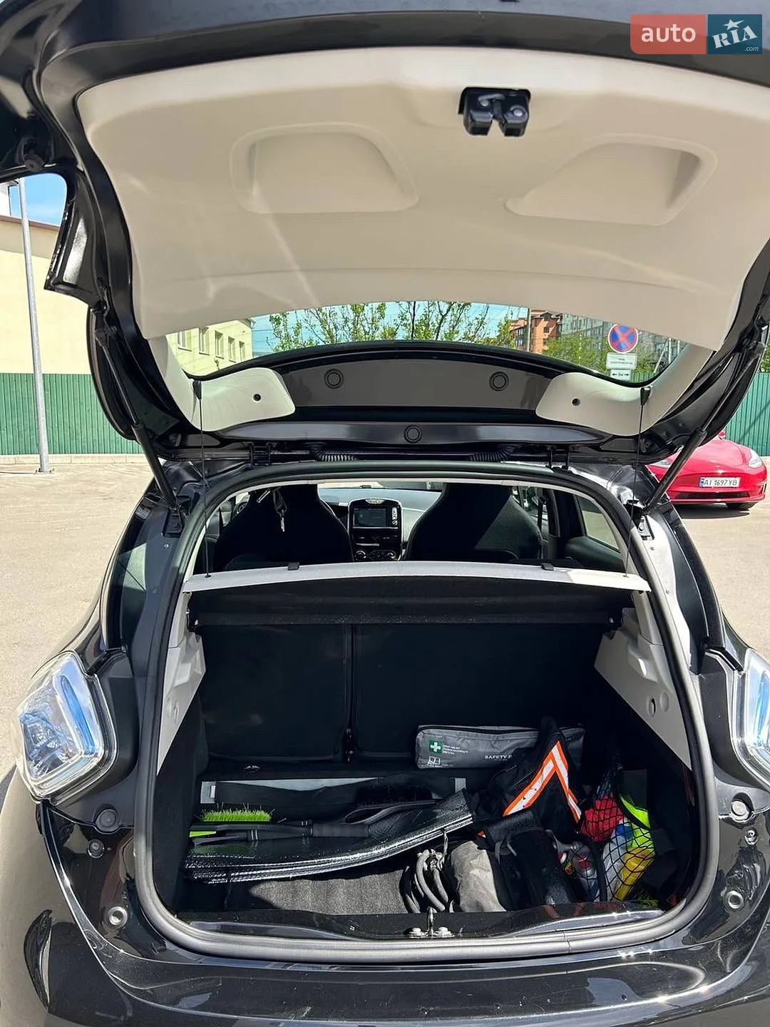 2019 Renault ZOE - мініатюра 19