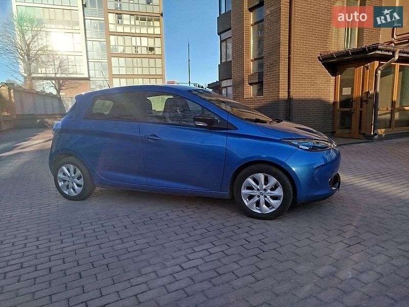 Хетчбек Renault Zoe 2016 в Рівному
