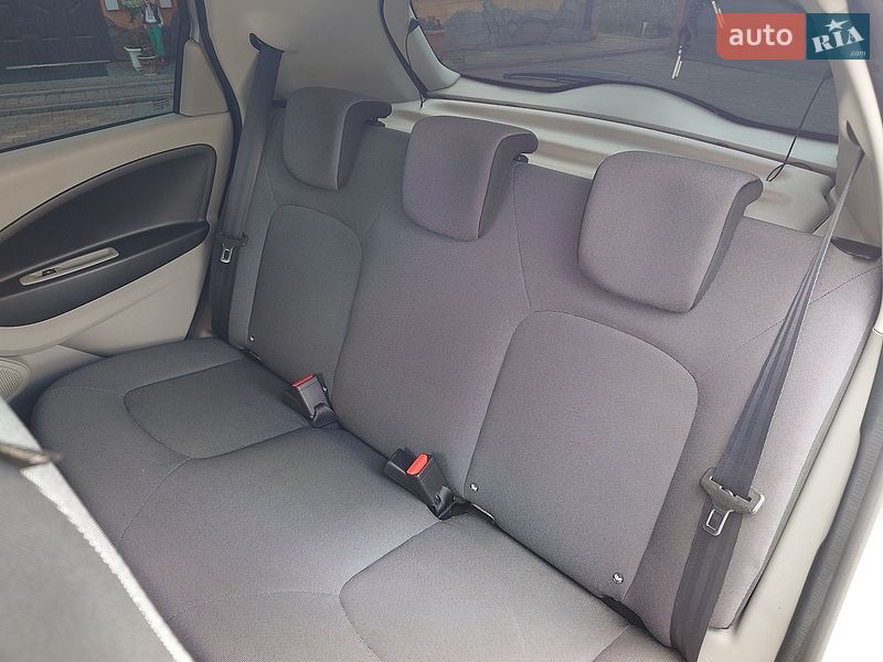 Хэтчбек Renault Zoe 2014 в Самборе
