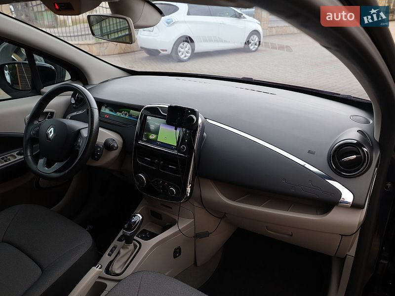Хэтчбек Renault Zoe 2015 в Самборе