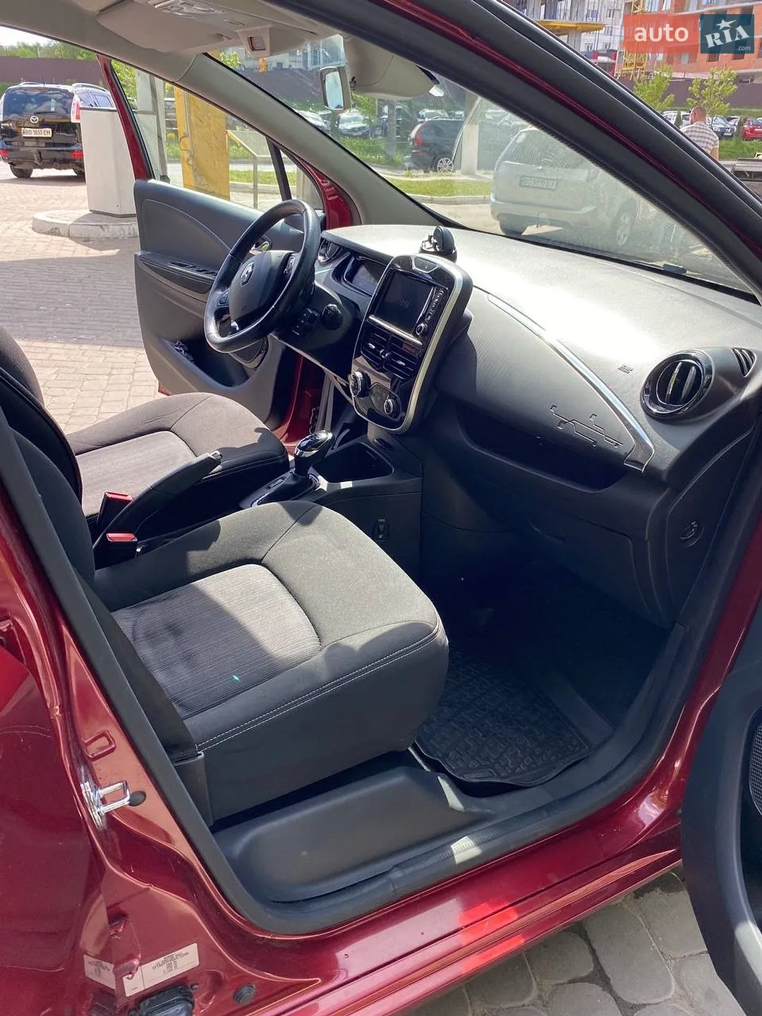 2016 Renault ZOE - мініатюра 12