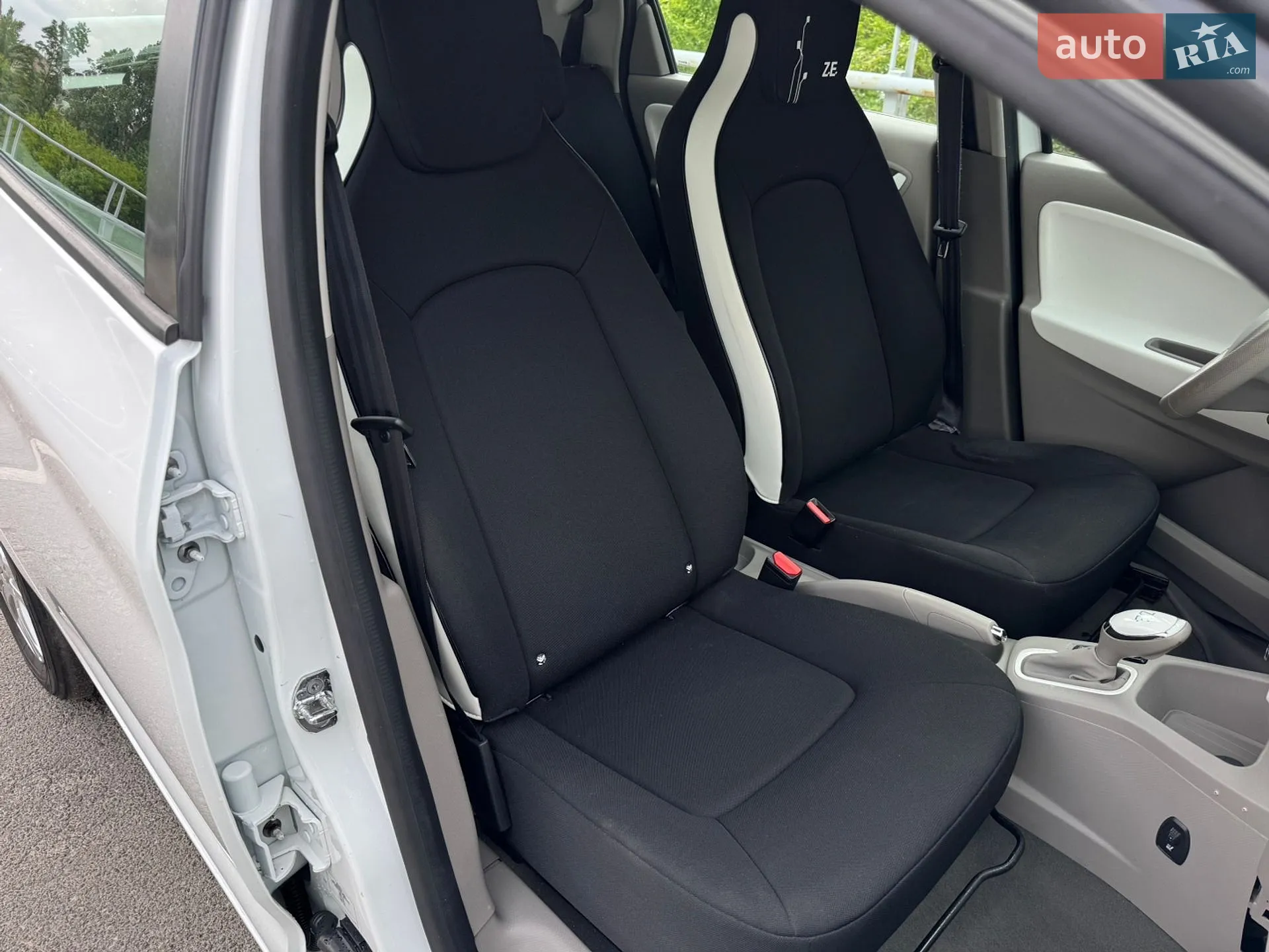 2017 Renault ZOE - мініатюра 29