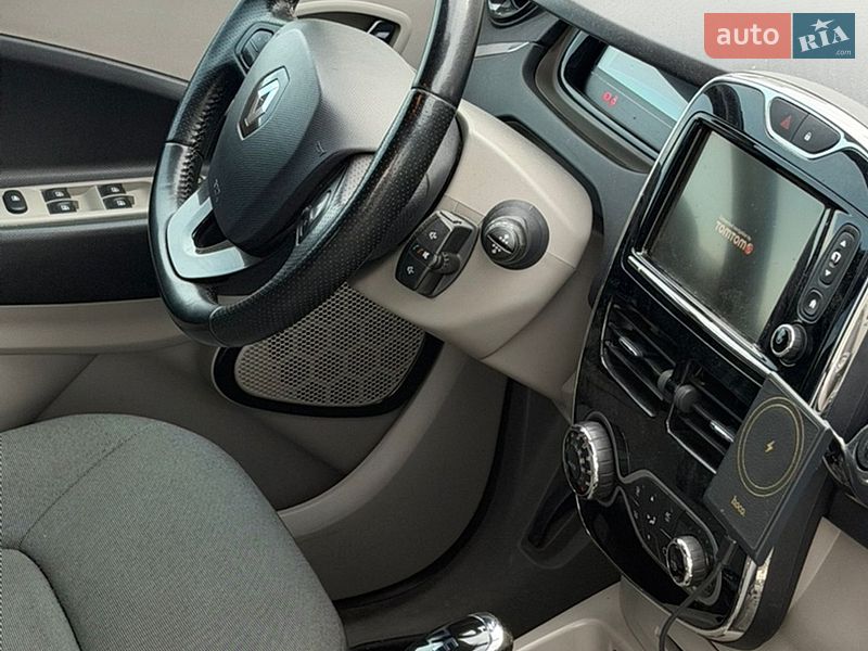 Хэтчбек Renault Zoe 2015 в Ровно