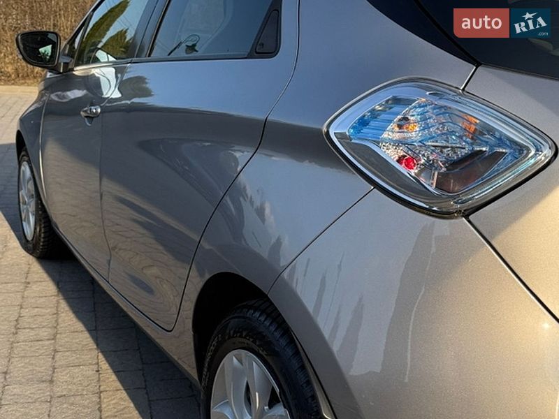 Хэтчбек Renault Zoe 2016 в Львове фото 13 Хэтчбек Renault Zoe 2016 в Львове