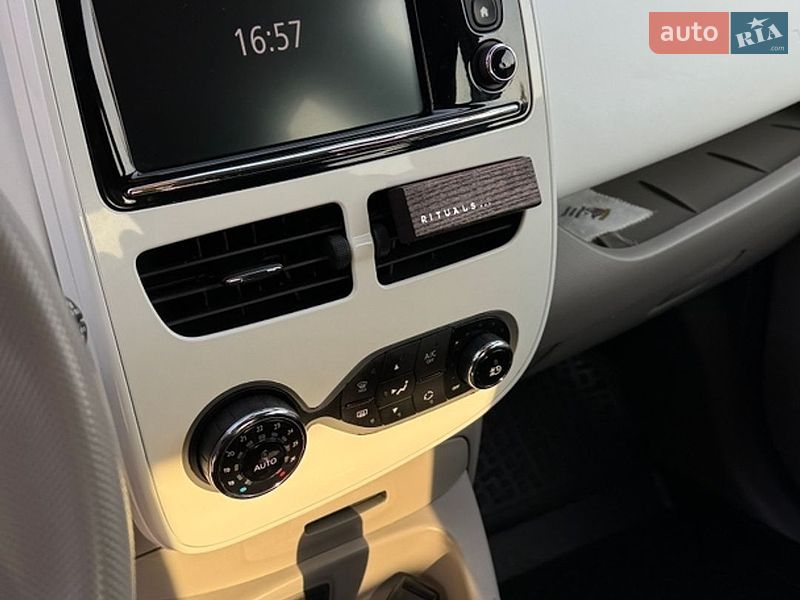 Хэтчбек Renault Zoe 2016 в Львове фото 17 Хэтчбек Renault Zoe 2016 в Львове