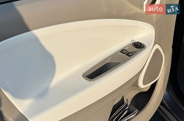 Хэтчбек Renault Zoe 2016 в Львове фото 20 Хэтчбек Renault Zoe 2016 в Львове