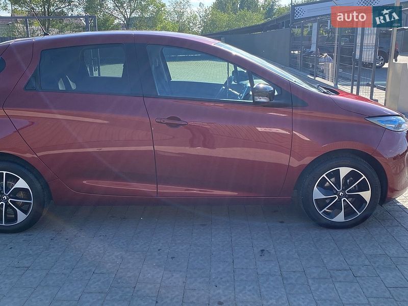 Хэтчбек Renault Zoe 2018 в Львове