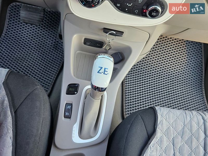 Хэтчбек Renault Zoe 2016 в Ровно