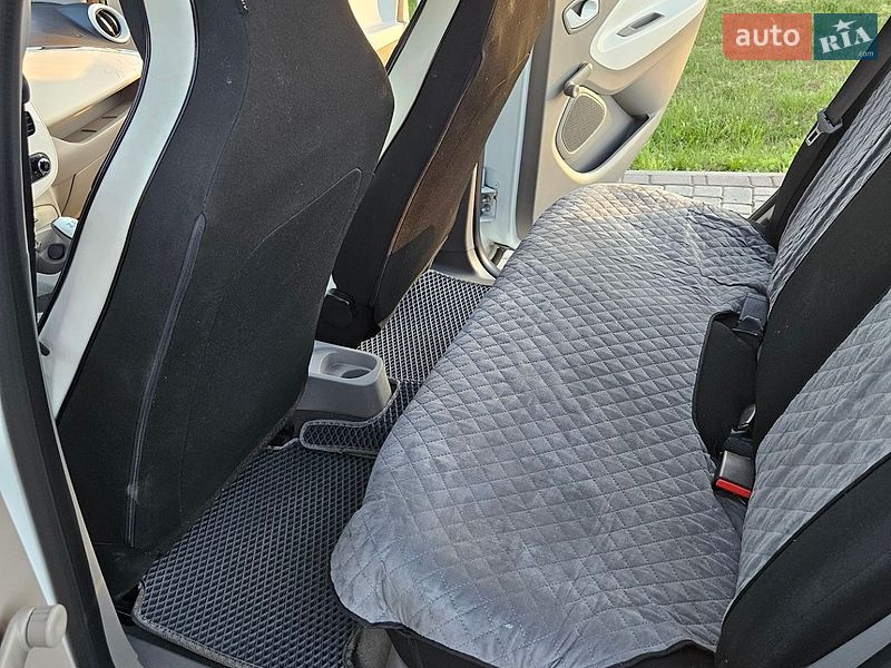 Хэтчбек Renault Zoe 2016 в Ровно