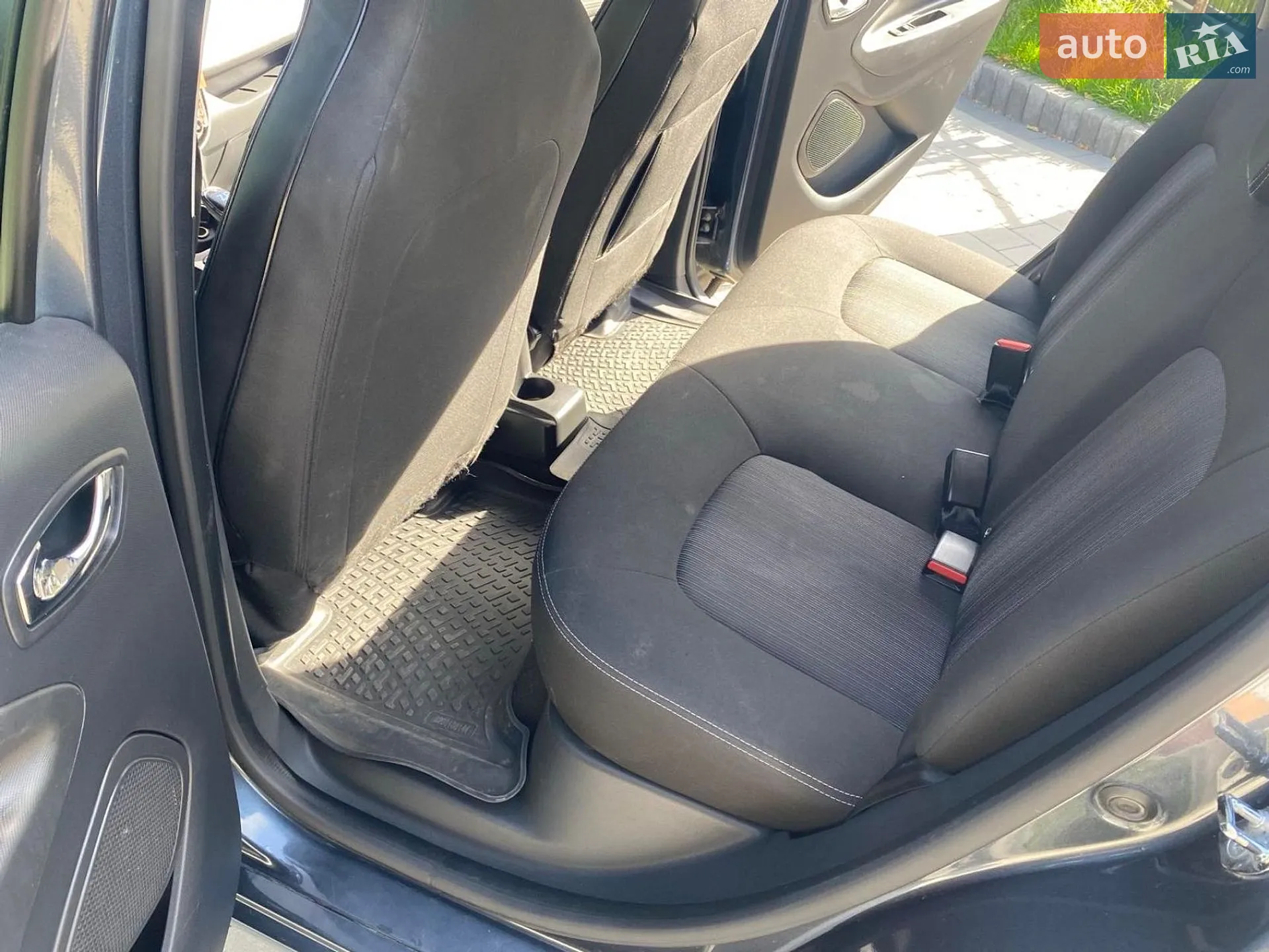 2017 Renault ZOE - мініатюра 15