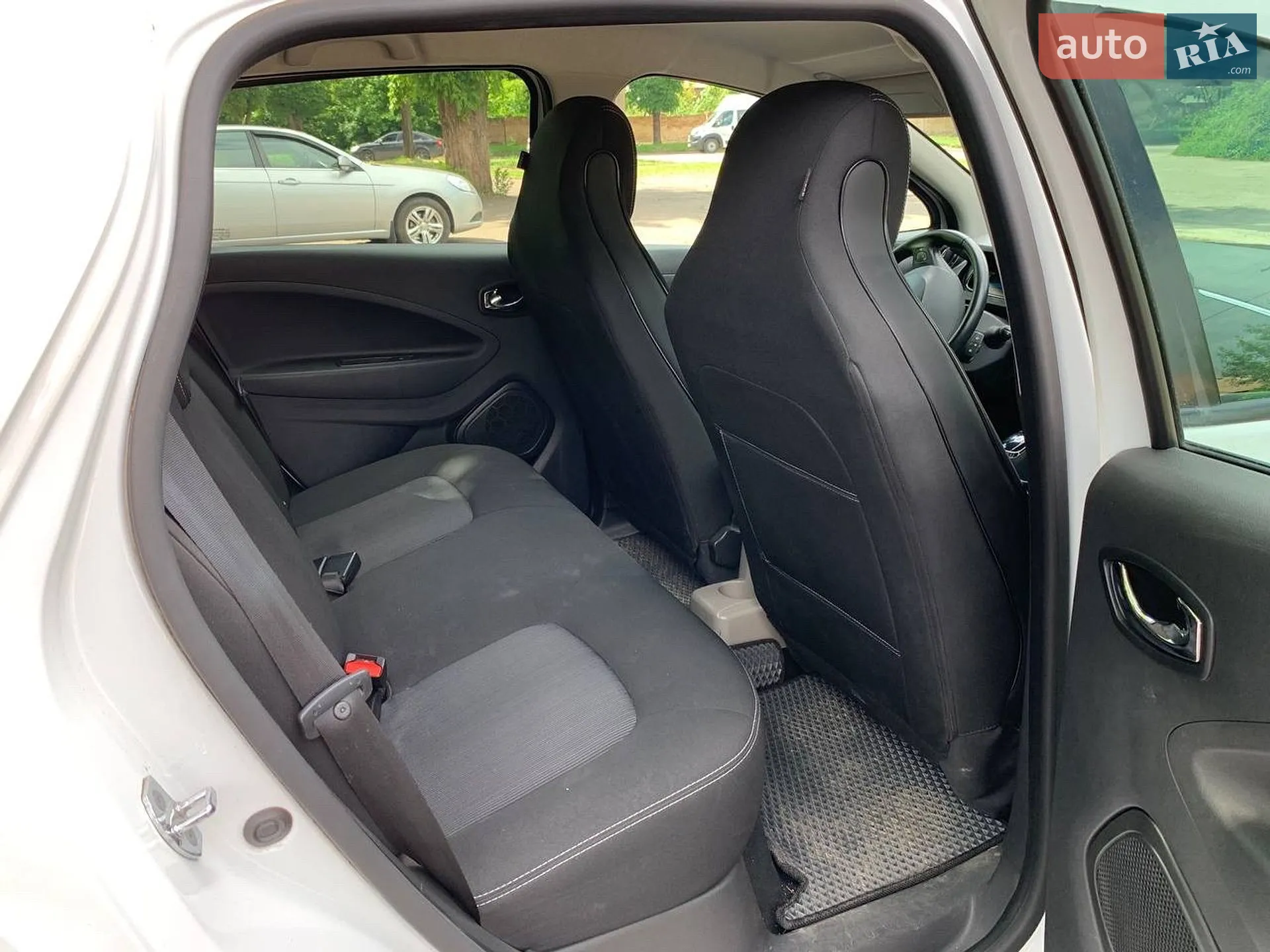 2019 Renault ZOE - мініатюра 17