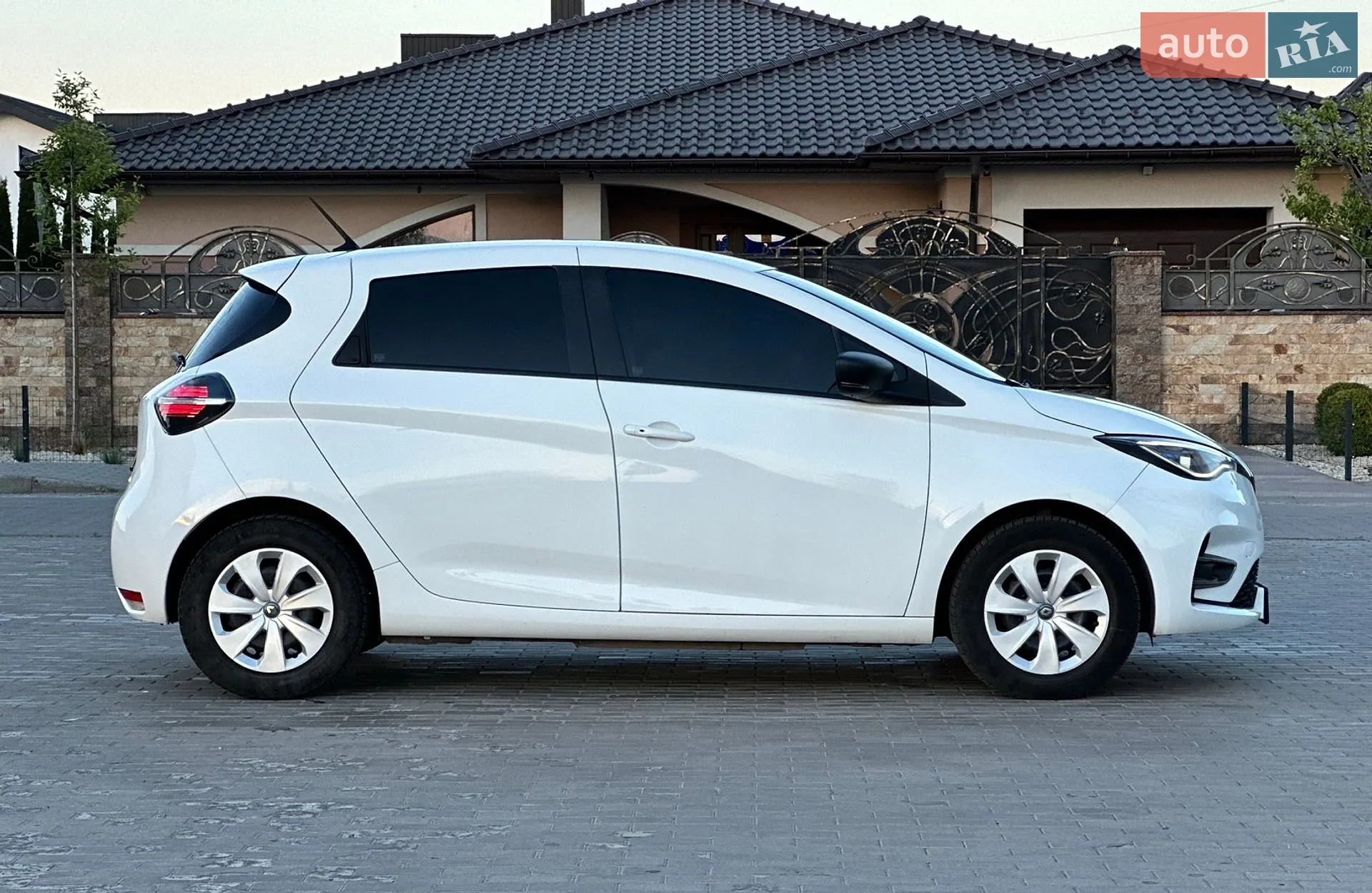 2020 Renault ZOE - мініатюра 12