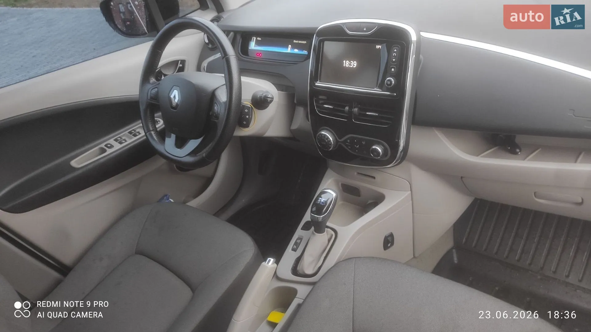 2015 Renault ZOE - мініатюра 12