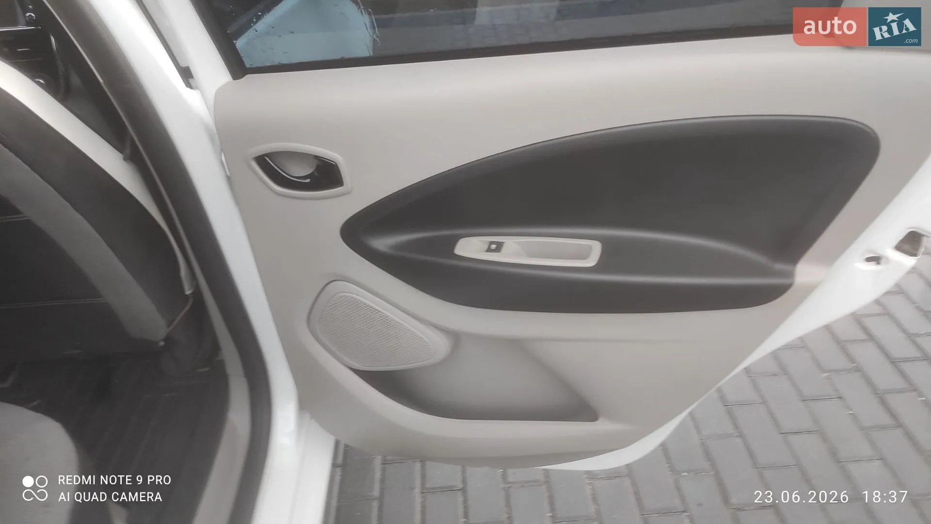 2015 Renault ZOE - мініатюра 17