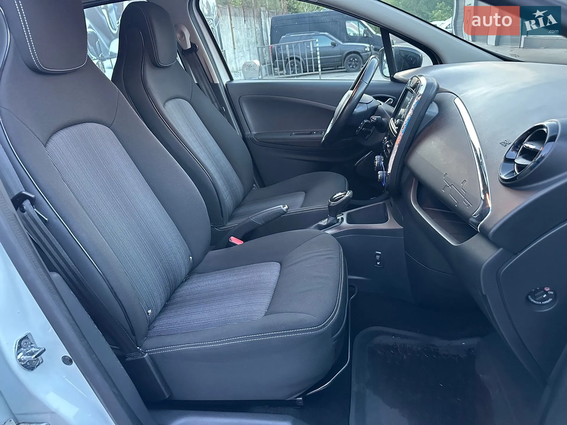 2018 Renault ZOE - мініатюра 15
