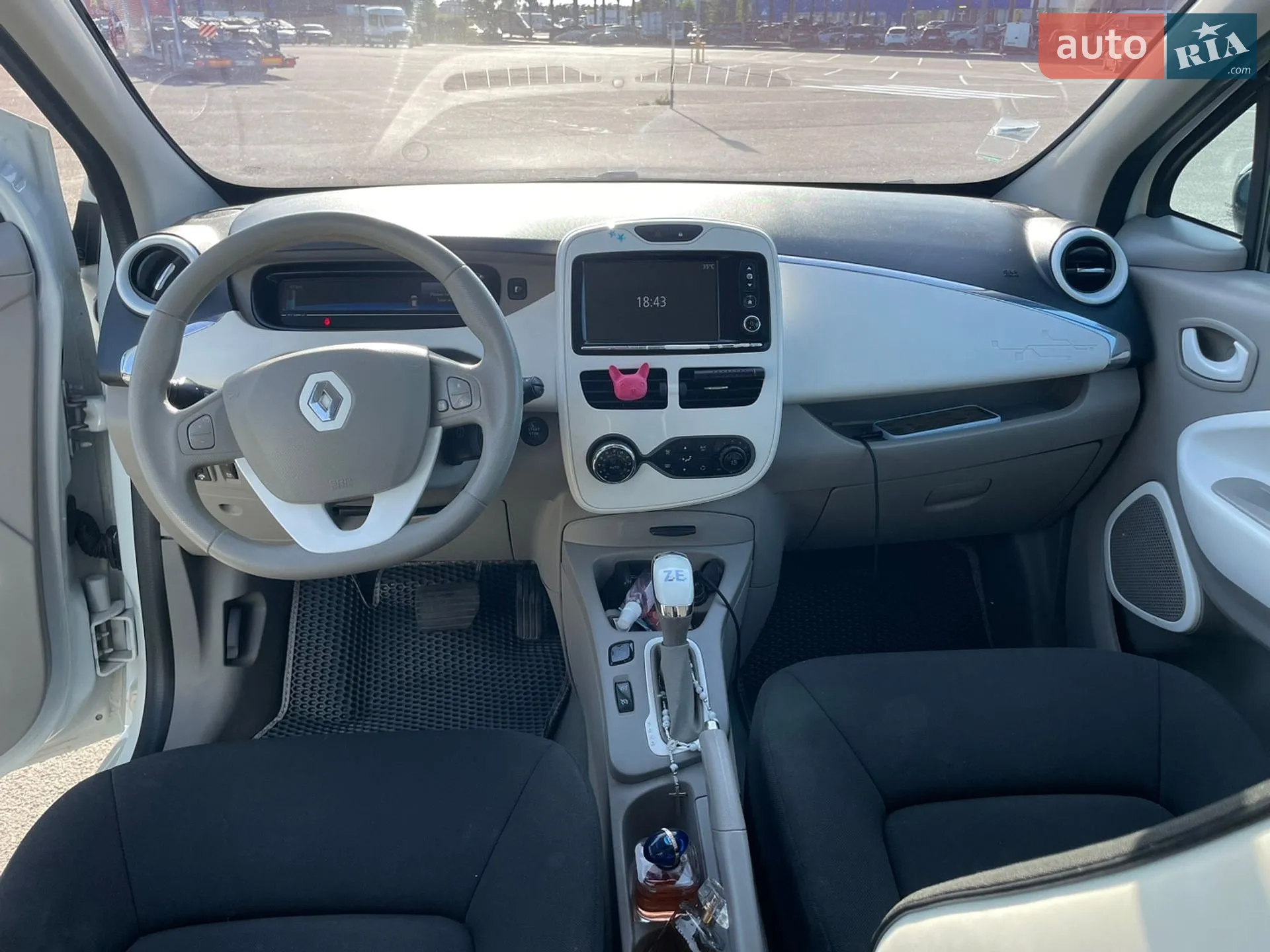 Renault Zoe 2015 VIN VF1AGVYB053683951 фото оголошення 9 з 13
