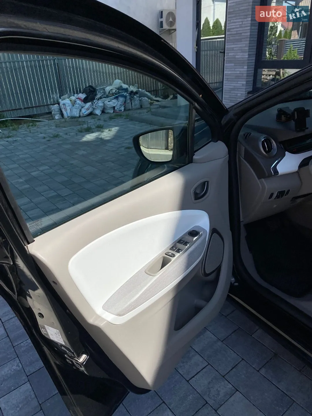2017 Renault ZOE - мініатюра 14