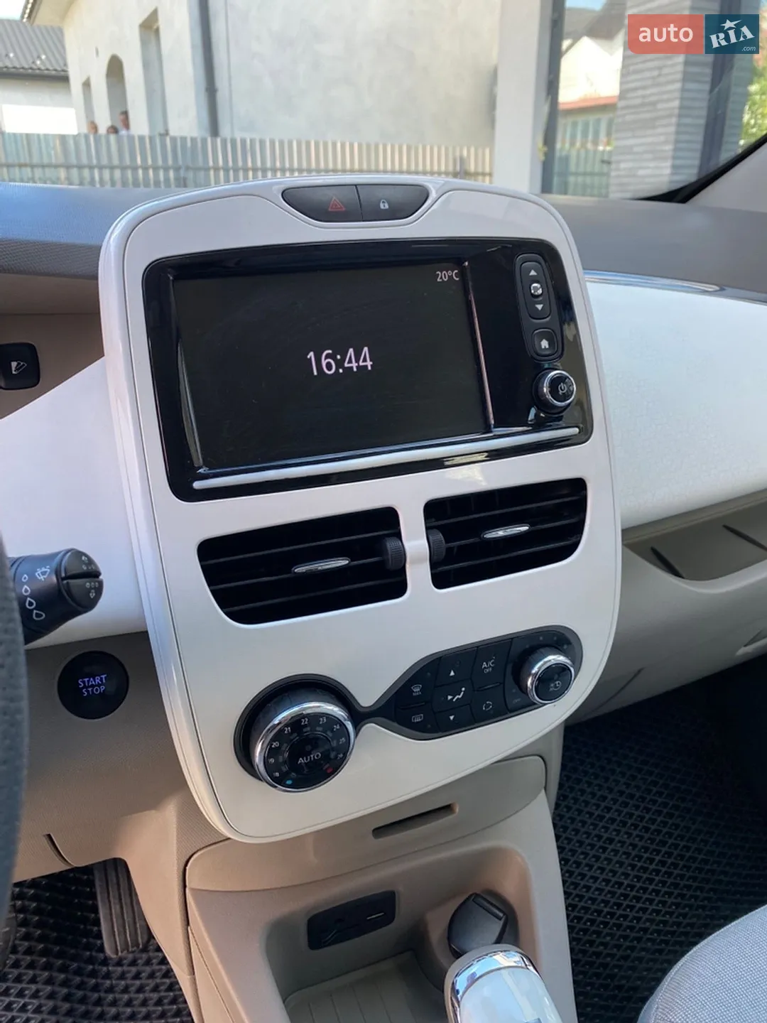 2017 Renault ZOE - мініатюра 19