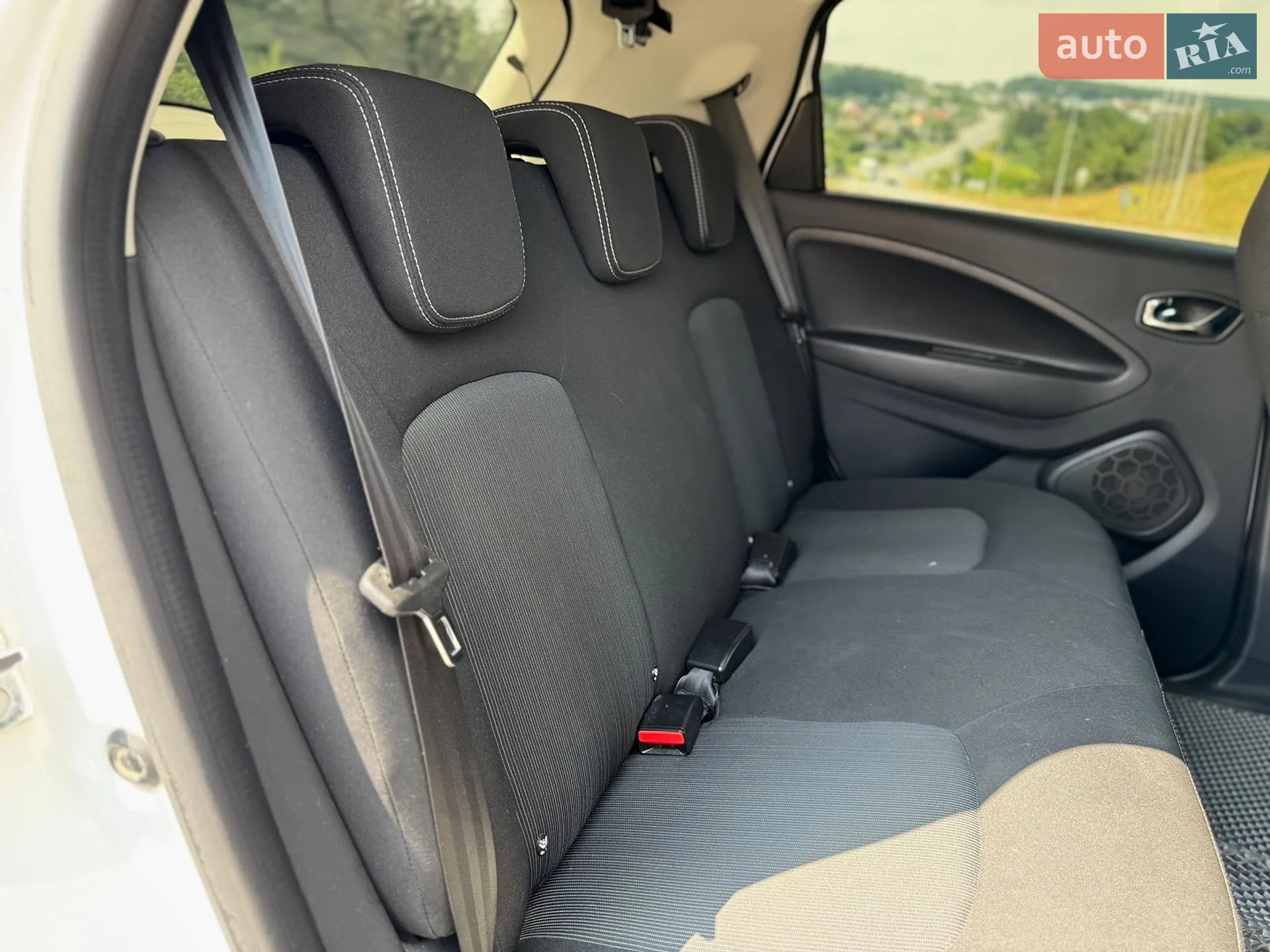 2017 Renault ZOE - мініатюра 15