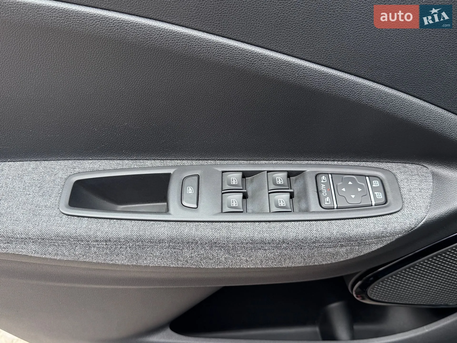 2020 Renault ZOE - мініатюра 18