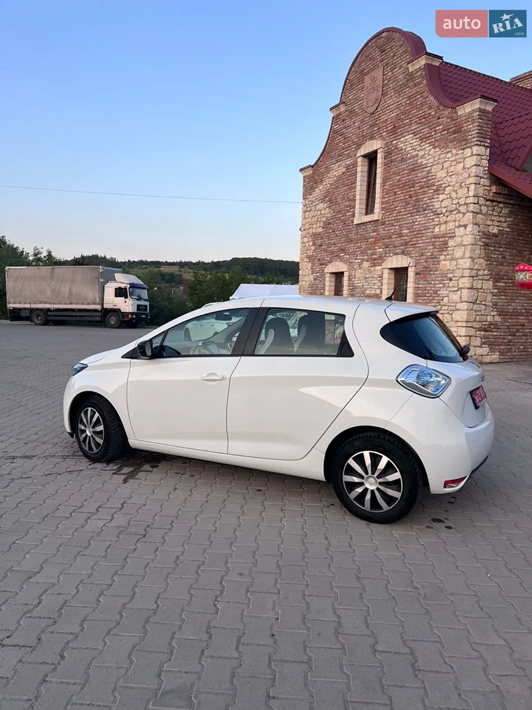 2017 Renault ZOE - мініатюра 17