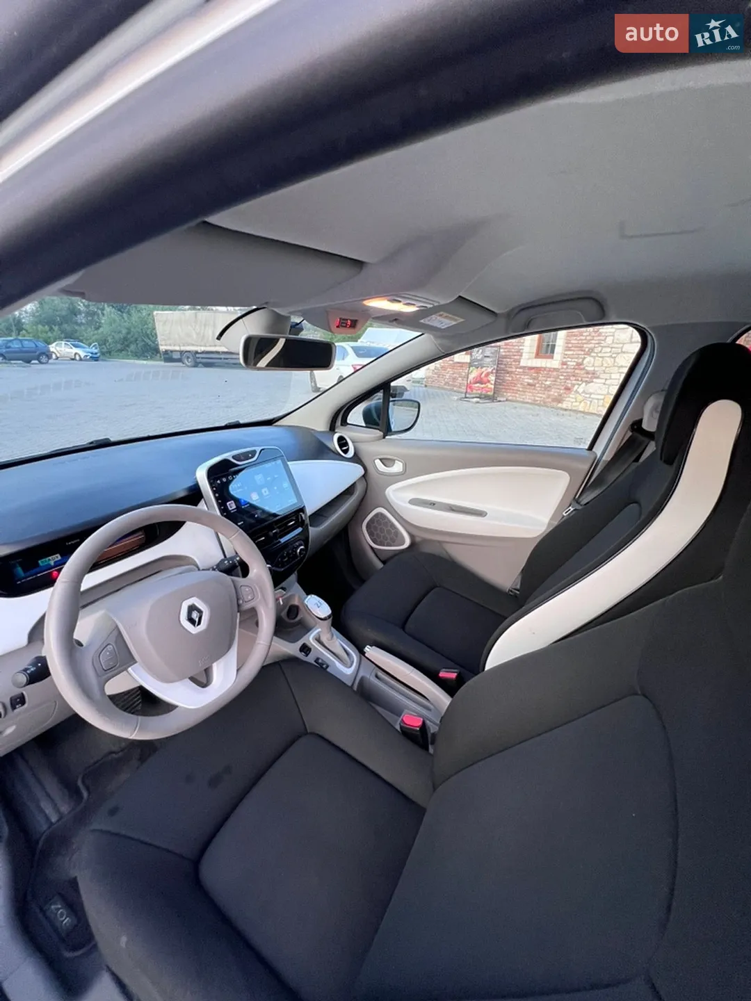 2017 Renault ZOE - мініатюра 32