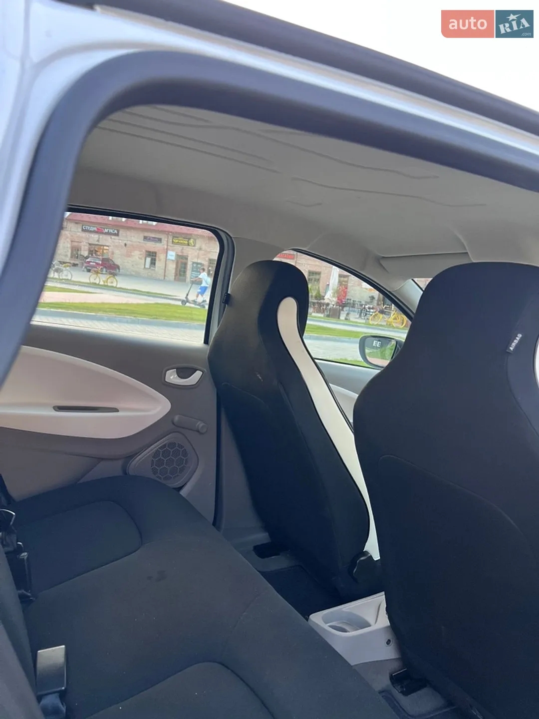 2017 Renault ZOE - мініатюра 36