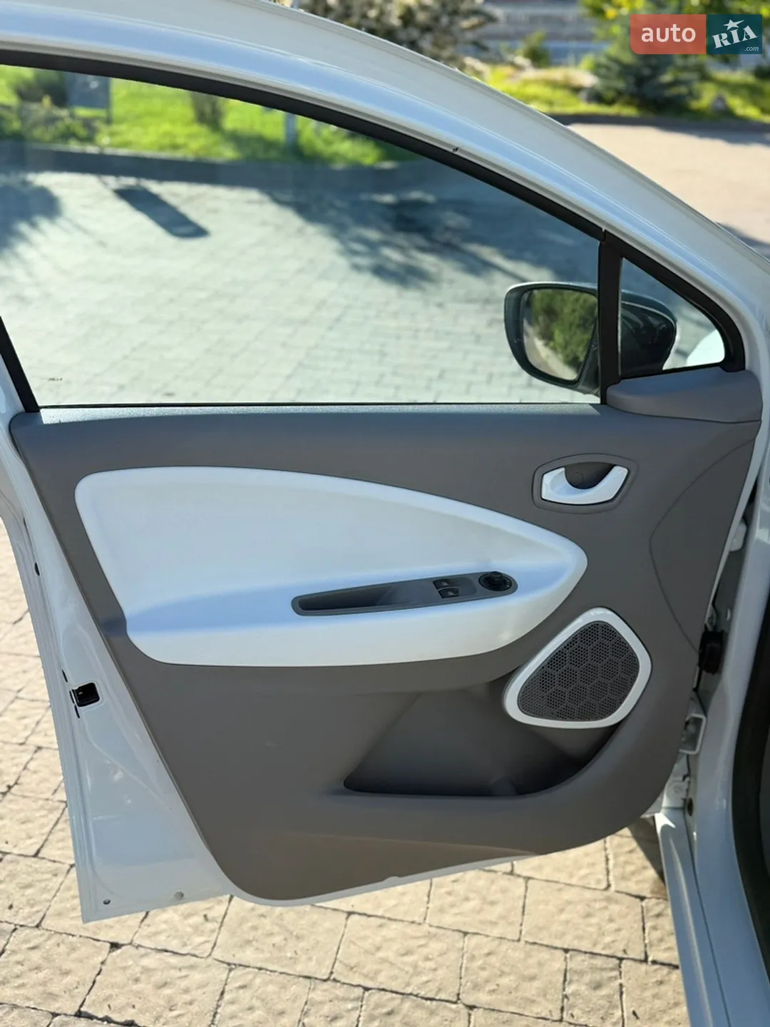 2015 Renault ZOE - мініатюра 19