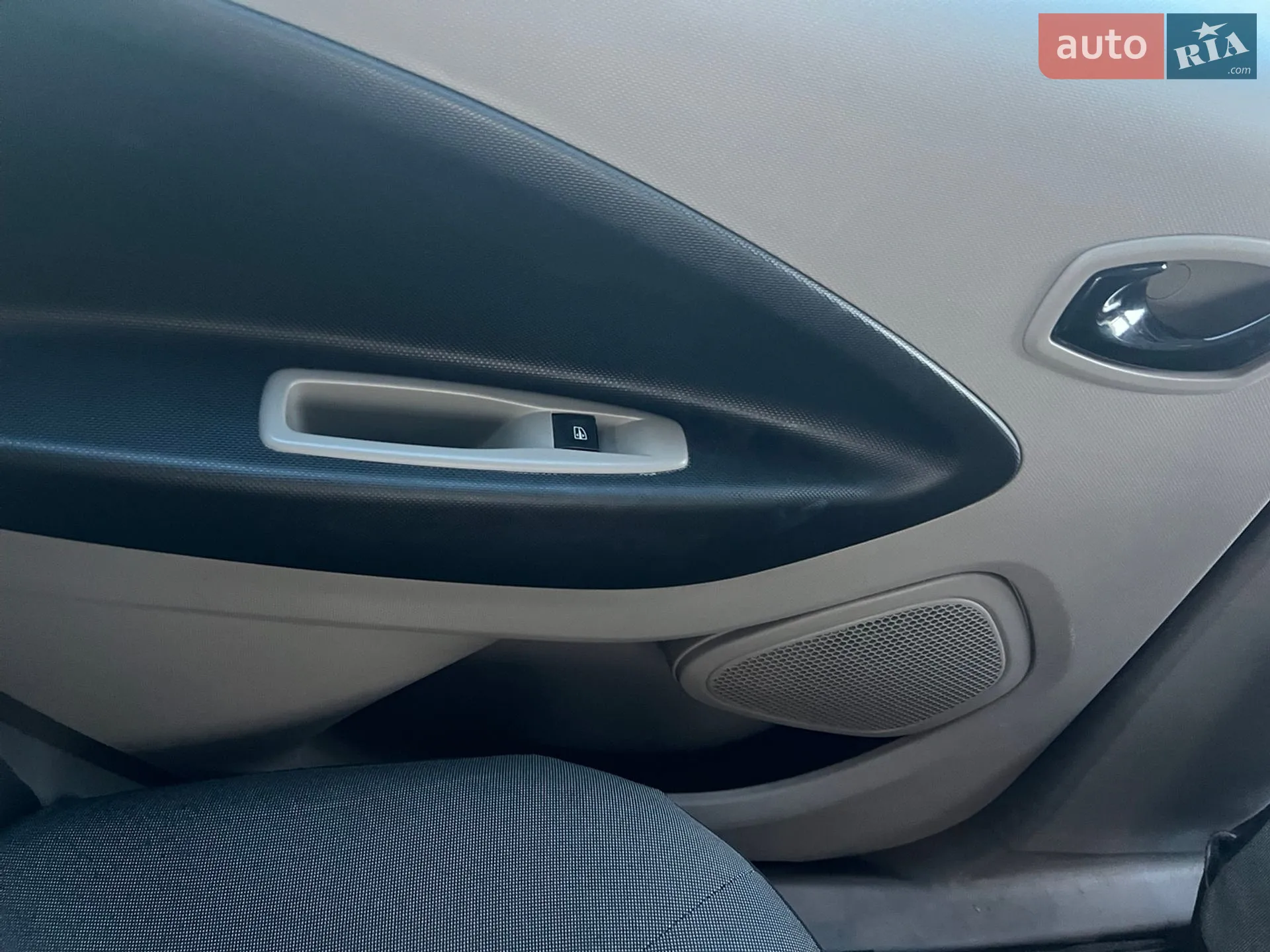 2015 Renault ZOE - мініатюра 6