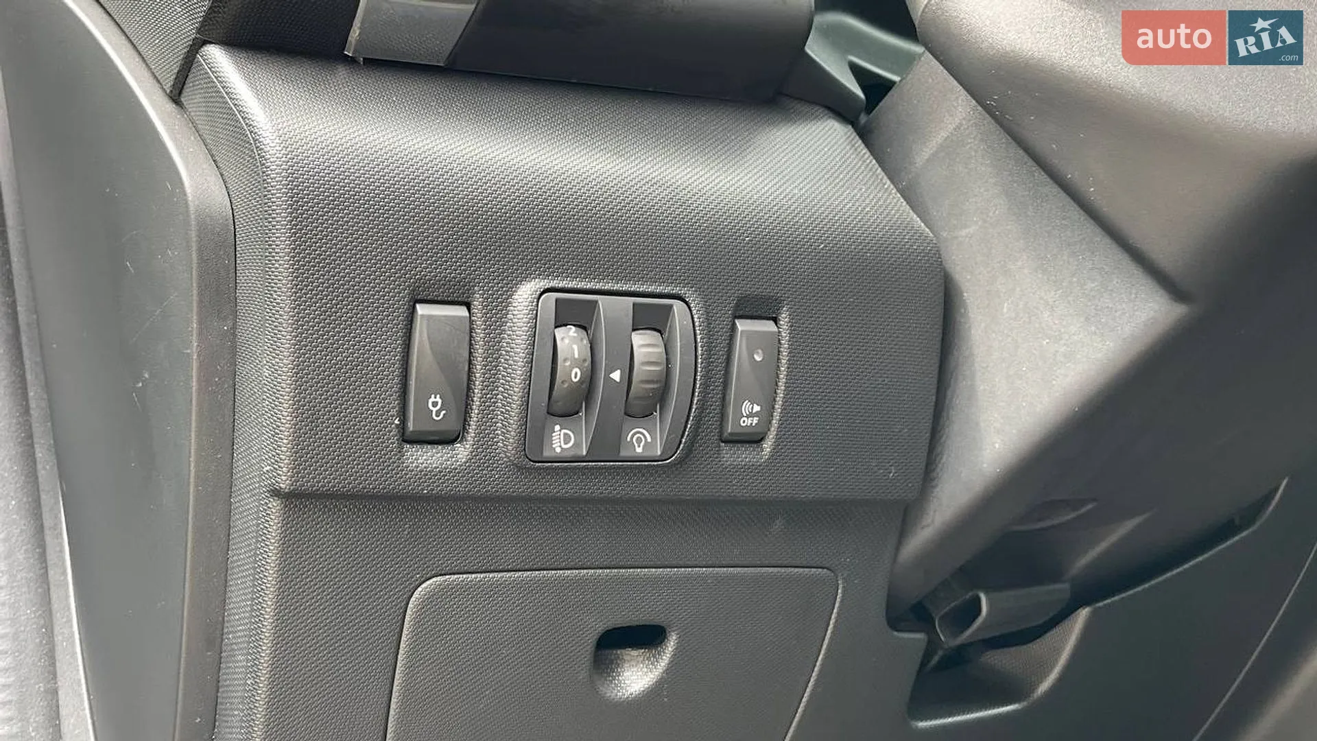 2018 Renault ZOE - мініатюра 31