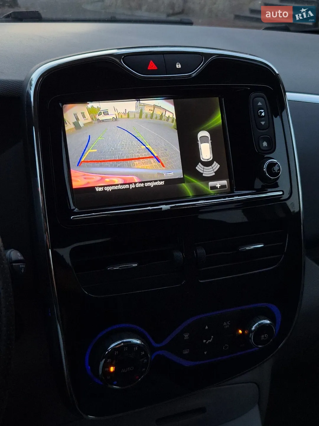 2015 Renault ZOE - мініатюра 18