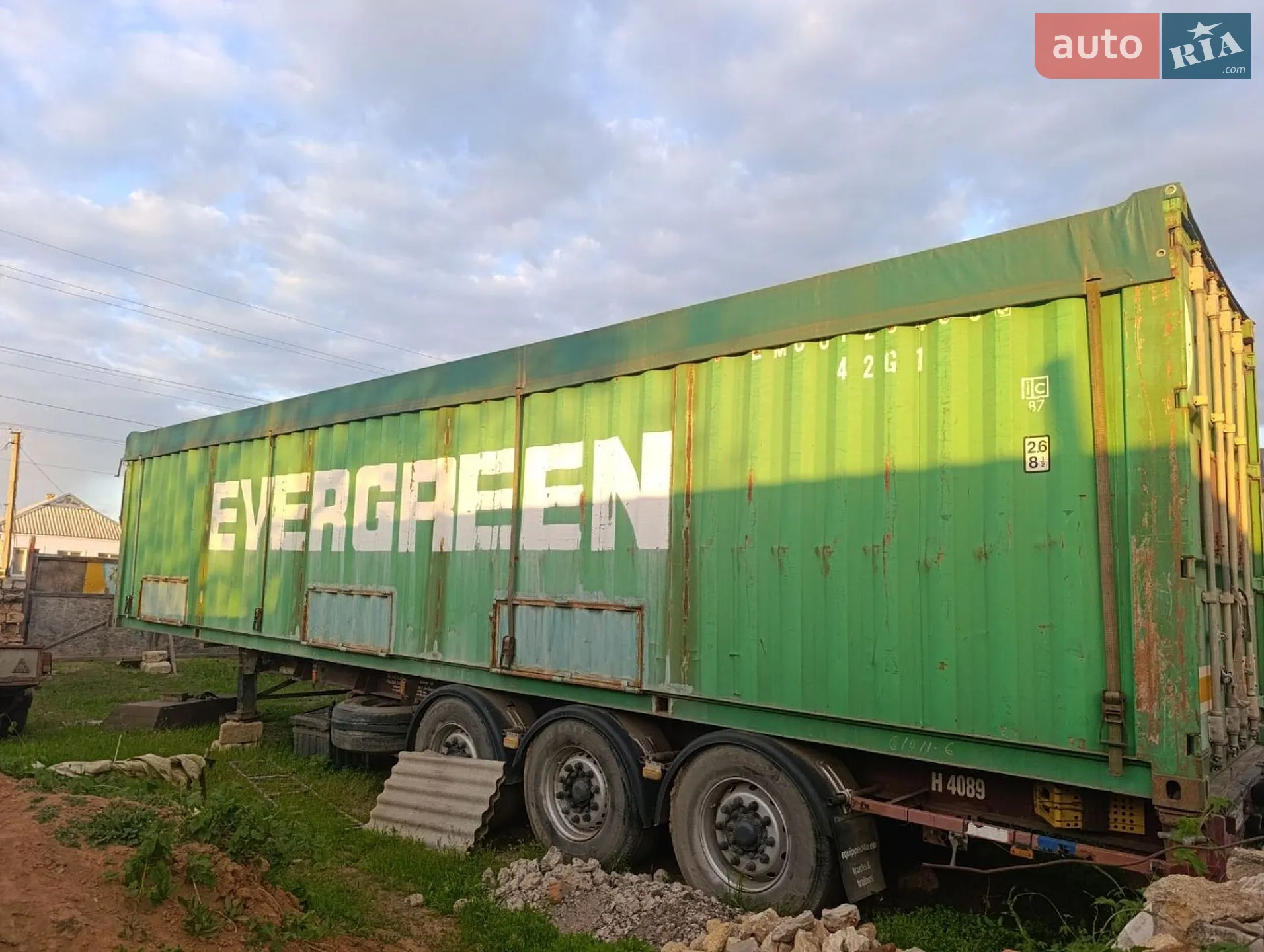 Renders B30 1999 VIN YA5B303A939M53281 фото оголошення 4 з 9