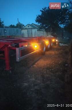 Контейнеровоз Renders BPW eco 2001 в Одессе