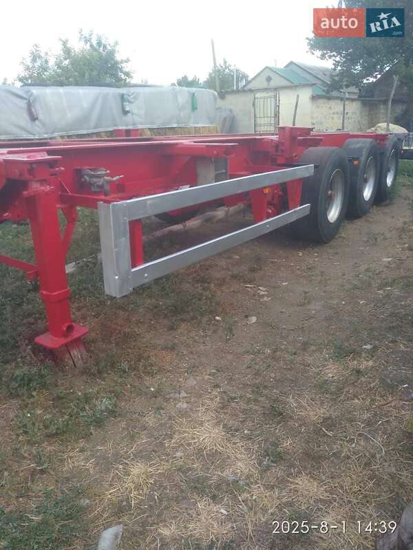 Контейнеровоз Renders BPW eco 2001 в Одессе