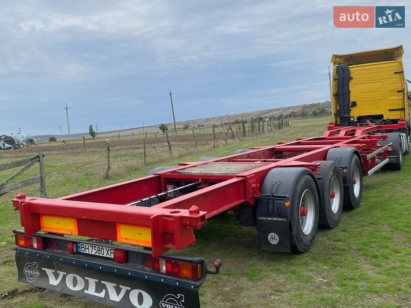 Контейнеровоз Renders BPW eco 2001 в Одессе