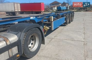Контейнеровоз напівпричіп Renders Euro 900 2004 в Одесі