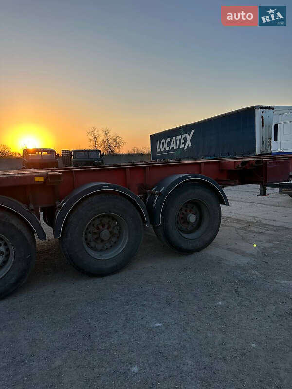 Контейнеровоз напівпричіп Renders ROC 1994 в Чорноморську