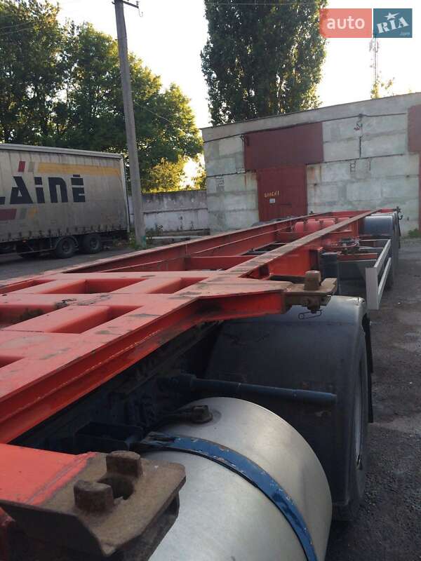 Контейнеровоз полуприцеп Renders SAF 1999 в Одессе